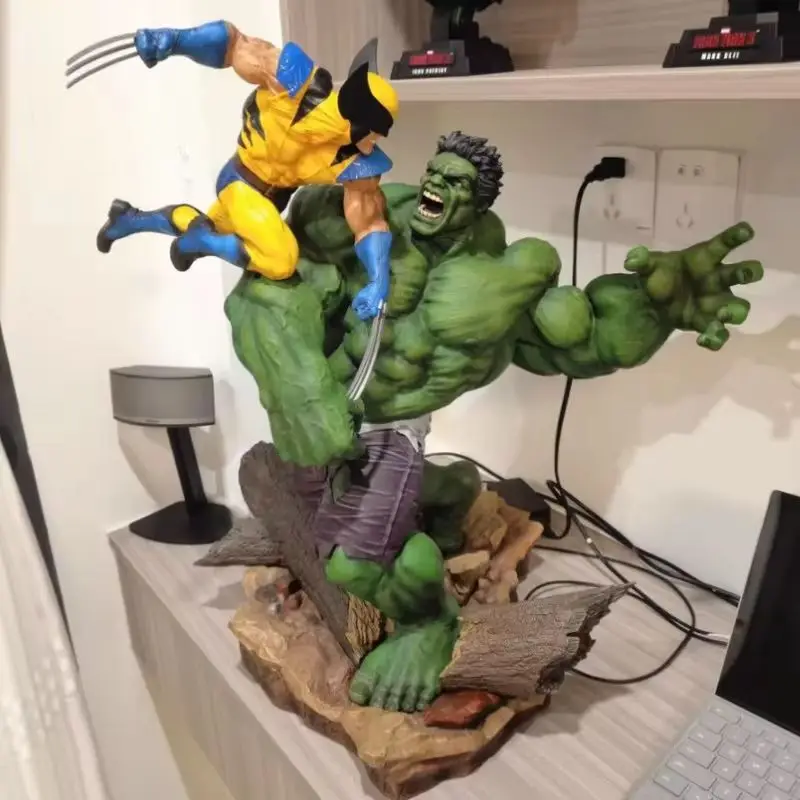 Marvel Superhero Hulker Vs Wolverine Combat Scene Version Pvc Action Figure Green Man Statue Collectible Model Children Toy Gift