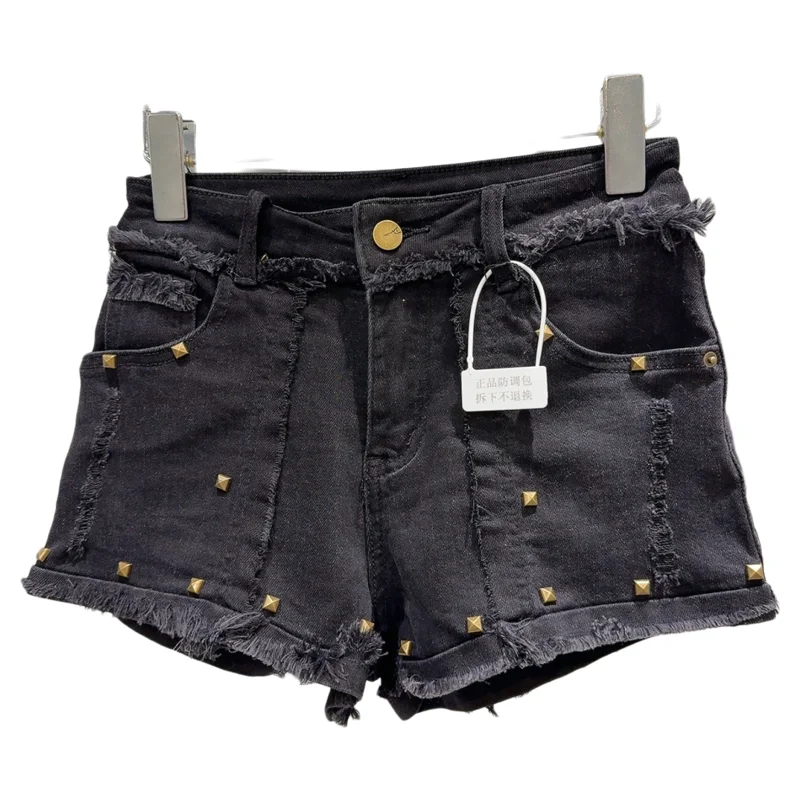 2025 새로운 패션 여름 여성 데님 반바지 슈퍼 레트로 리벳 패치 워크 Burrs 가장자리 넓은 다리 오래된 짧은 바지를 수행