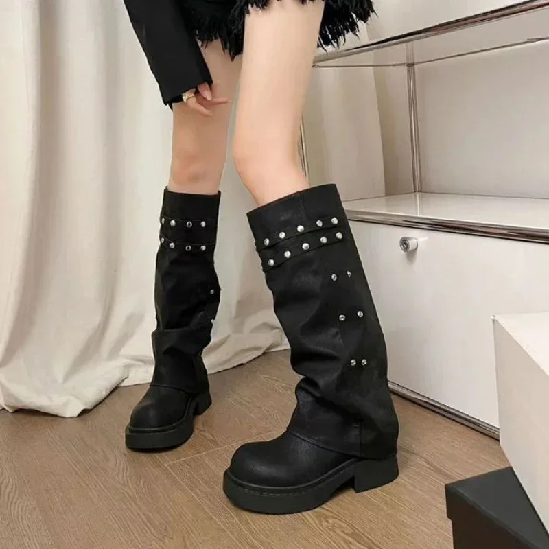 Kobiety Western Cowgirl Boots Fashion Autumn Knee High Boots Women Punk Style Pu Leather Long Botas Woman Black Studded Pant Boot