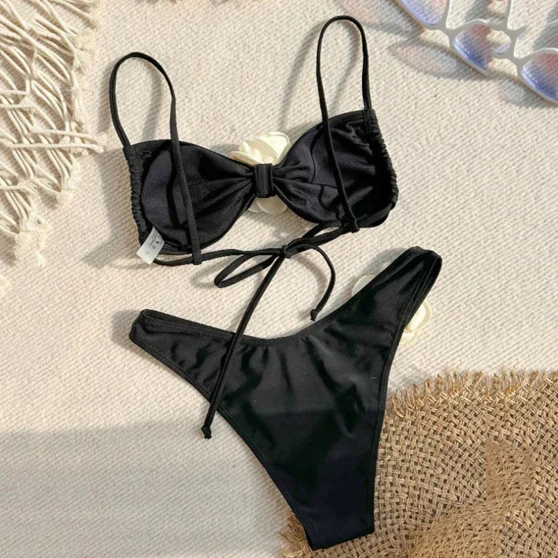 Sexy 3D Floral Designer Bikini Set 2024 New Bandeau Push Up Bra Black White Patchwork Micro Swimsuit Strój kąpielowy Stringi Stroje kąpielowe