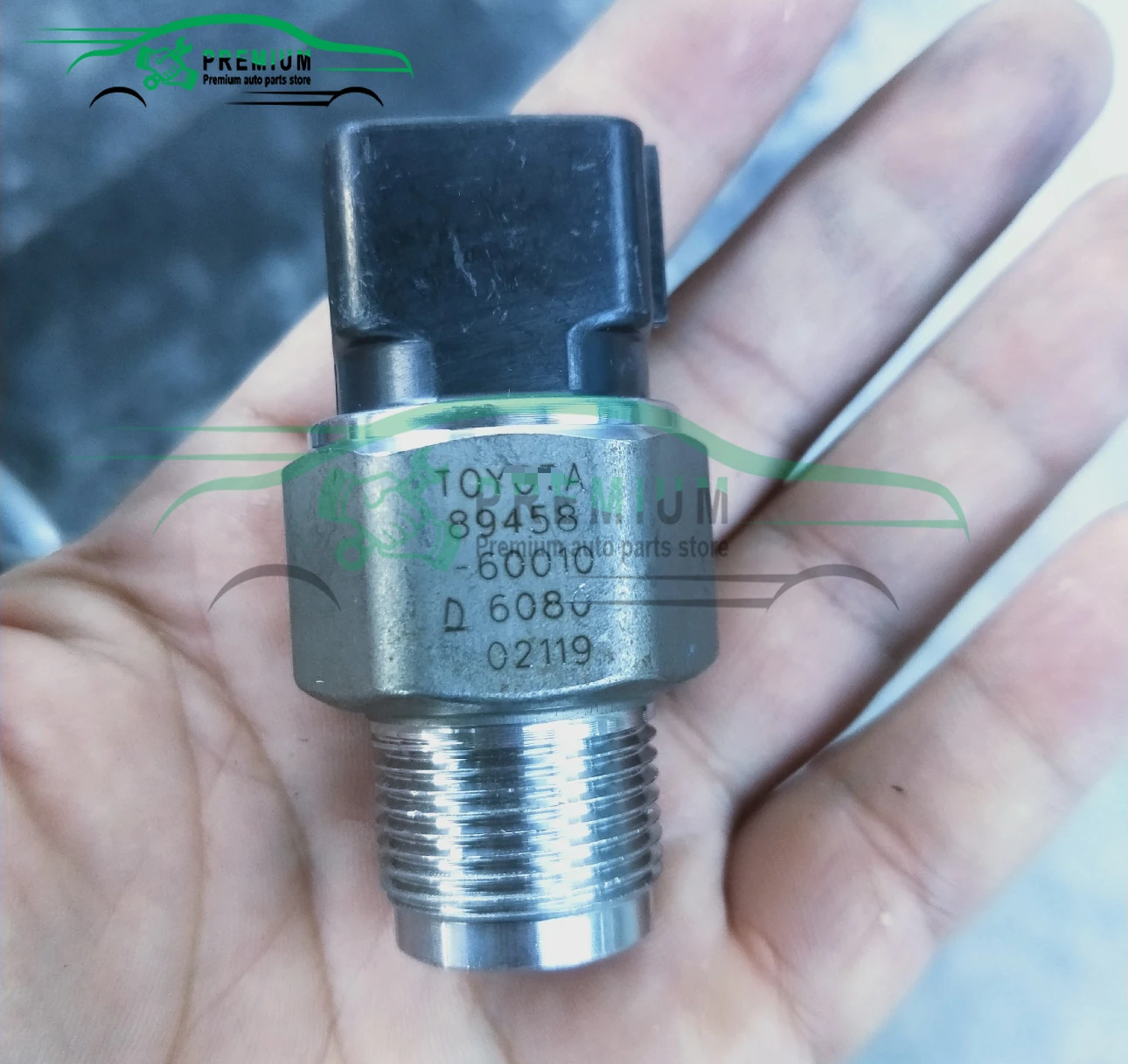 

89458-60010 Fuel Pressure Sensor Suit For Toyota Corolla Hilux RAV4 Verso 2.0 D4D 99000-6080 499000-6081