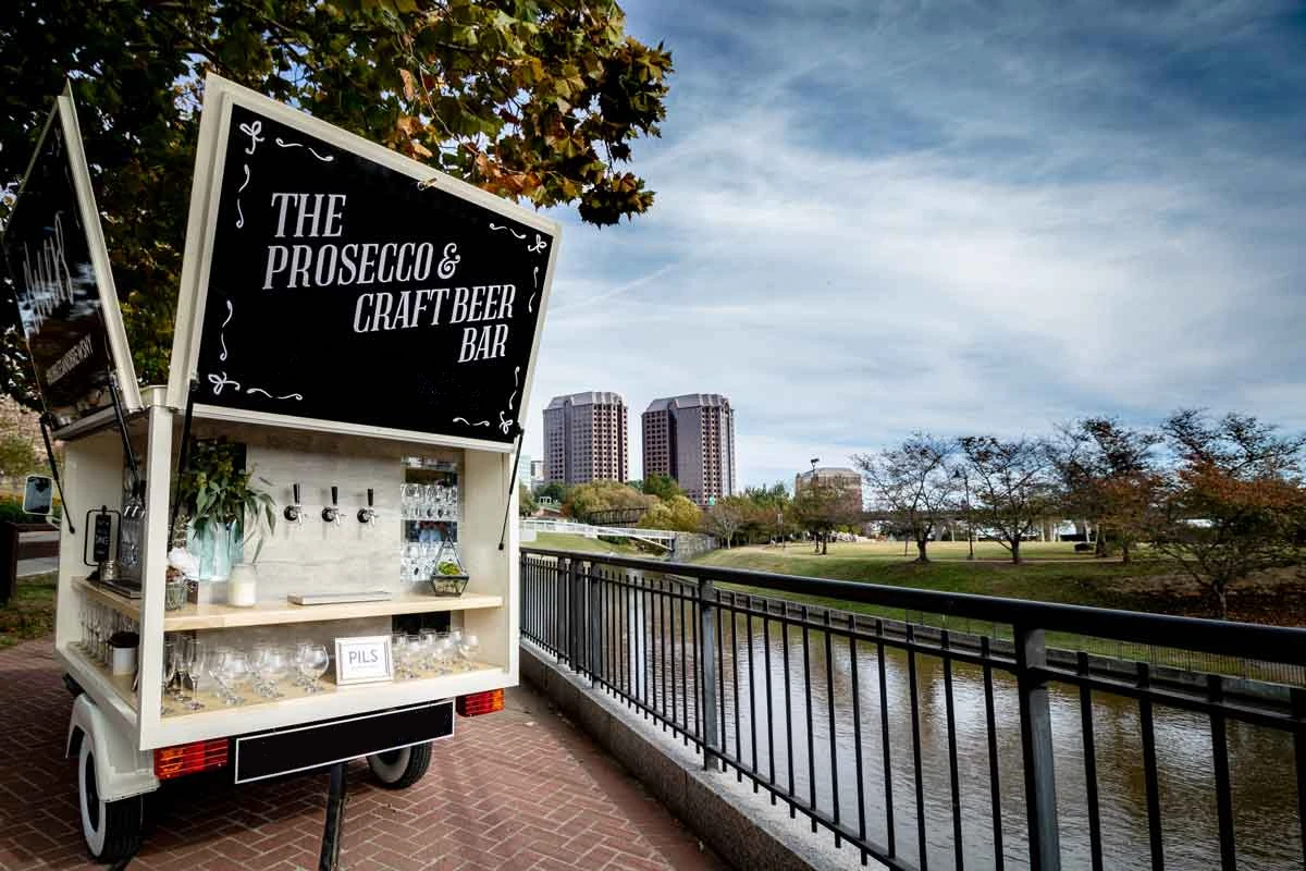 Vintage Piaggio Ape Truck Bar Mobile Batch Craft Cocktails Outdoor Snack Cold Brew Coffee Non-alcoholic Drink Cart Food Truck