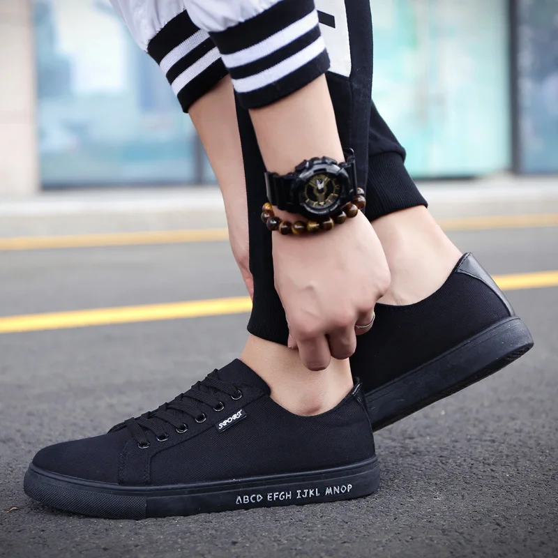 Men Casual Shoes Trend Flats Running Shoes for Men Fashion Tide Graffiti Shoes Breathable Non Slip Wild Outdoor Male Designe