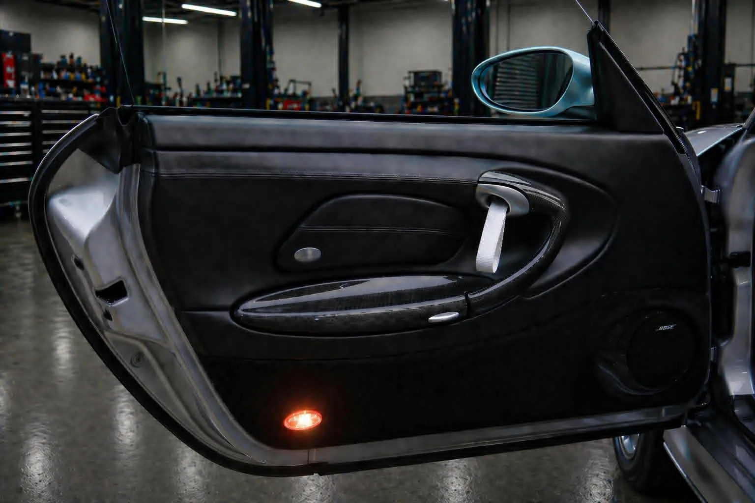 

GT3RS-Style Interior Pull Strap Handle for Porsche 996 911 - 5 color straps provided in RED,YELLOW,BLACK,WHITE,and BLUE.