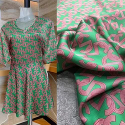 European Fashion Pink Green Color Contrast Classic Letter Logo Elastic Twill Silk Fabric Luxury Brand Shirt Dress Design Fabrics