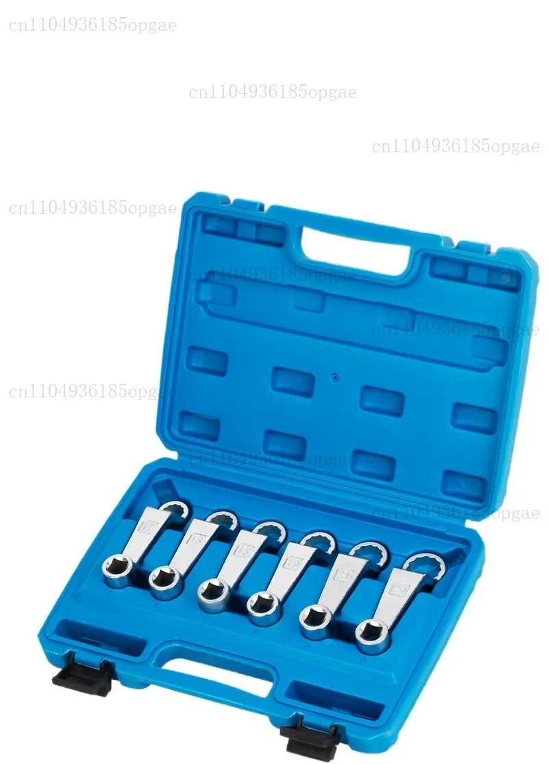 Engine foot wrench for four-wheel alignment and rear angle adjustment for four-wheel drive vehicles