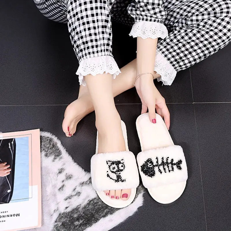 

Charming and Exquisite Women's Slippers - Add a Touch of Elegance to Every Step in Your Home 6221