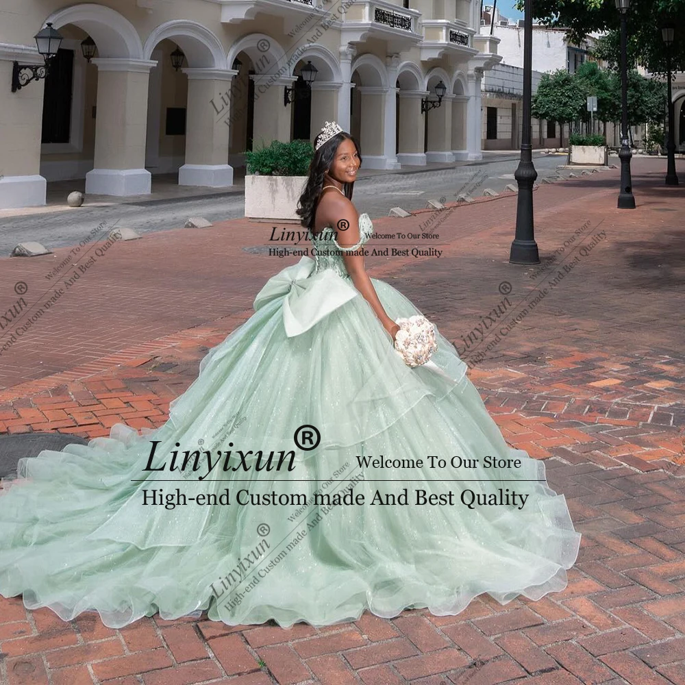 

Elegant Crystal Quinceanera Dresses Off Shoulder Glitter Ball Gown for Sweet 16 Birthday Party Customized vestidos 15 años lila