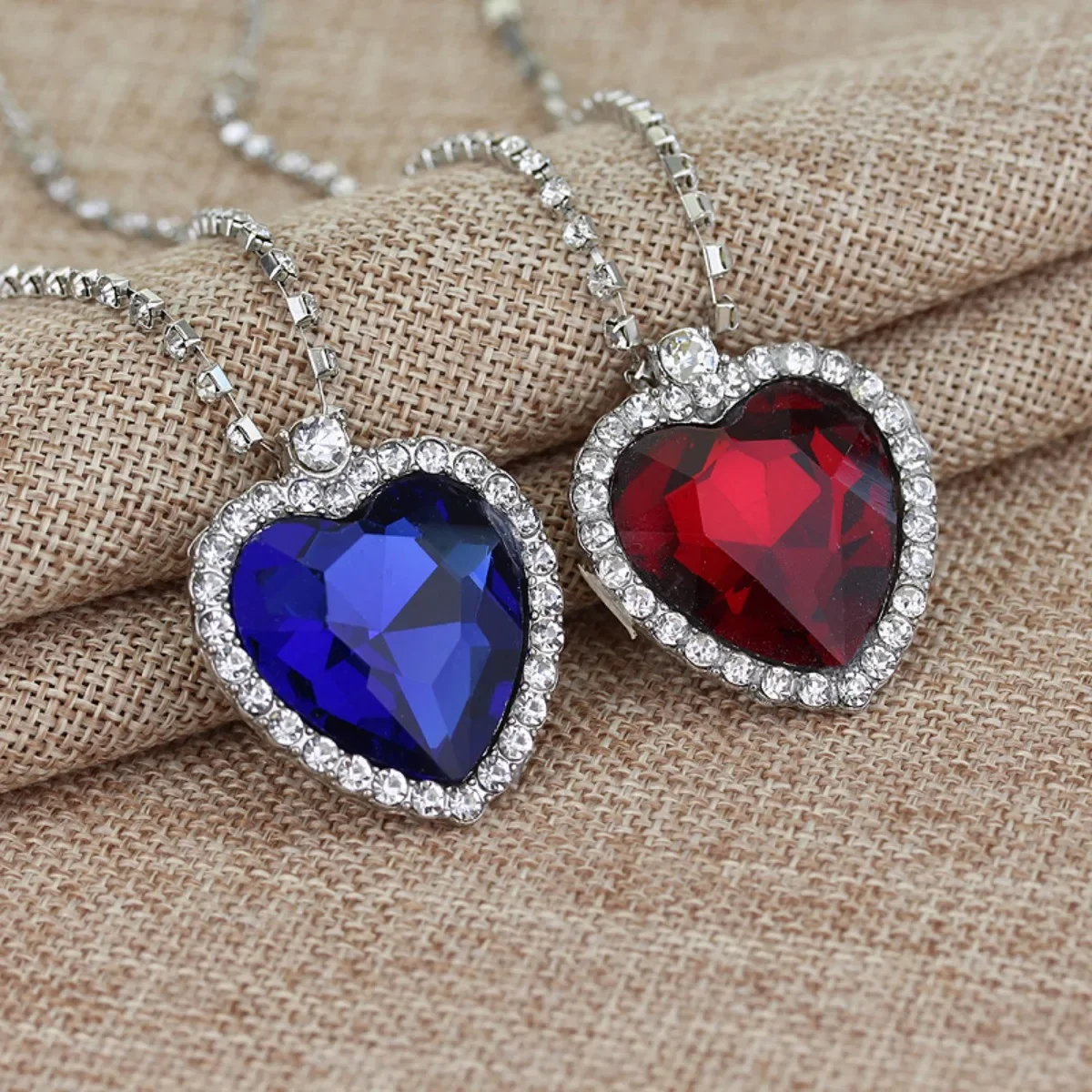 Blue Ocean Heart Necklace Titanic Style Sparkling Red Chain Pendant Eternal Love Jewelry Velvet Pouch Present