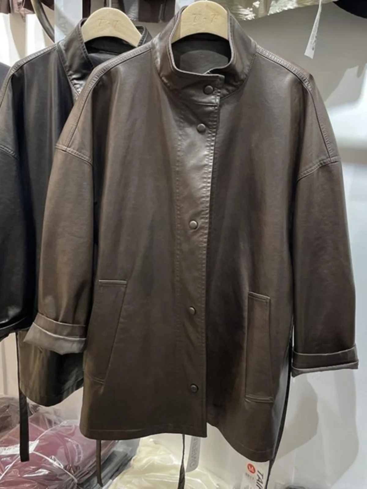 

Elegant Long Collar Loose Casual Mid-Length Women's Leather Jacket Fashionable Korean Style Spring 2025 High-End Feel Outerwear