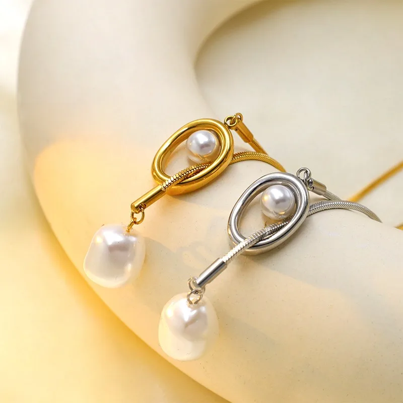 

Fashionable Women's Pearl Drop Necklace - Light Luxury Design, Simple Yet Chic, Perfect for Any Outfit
