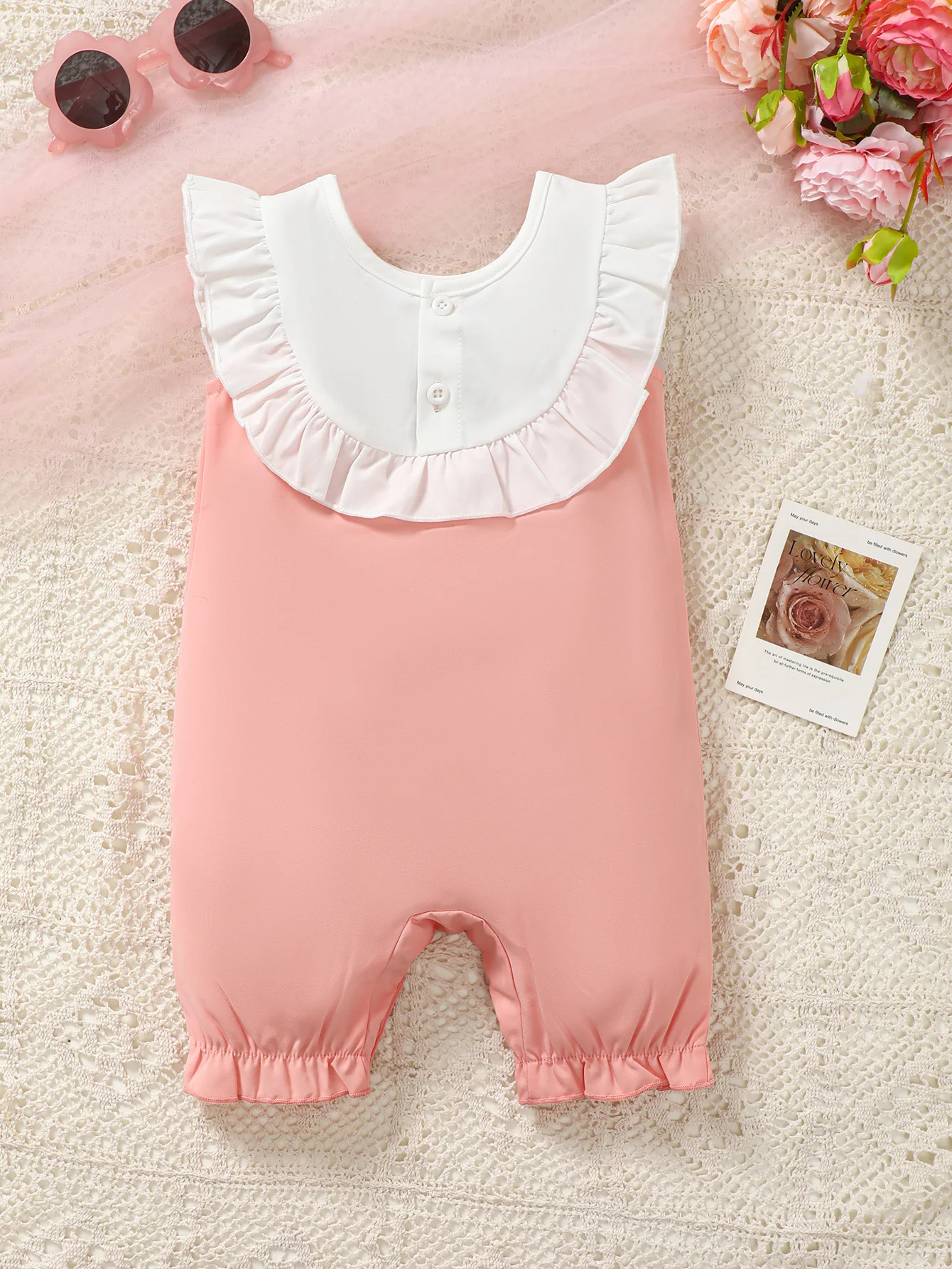 Newborn Cute Baby Girl Lace Embroidered Sleeveless Bodysuit 0-1 Year Old Baby Girl Summer Bodysuit Suitable for Daily Baby Wear