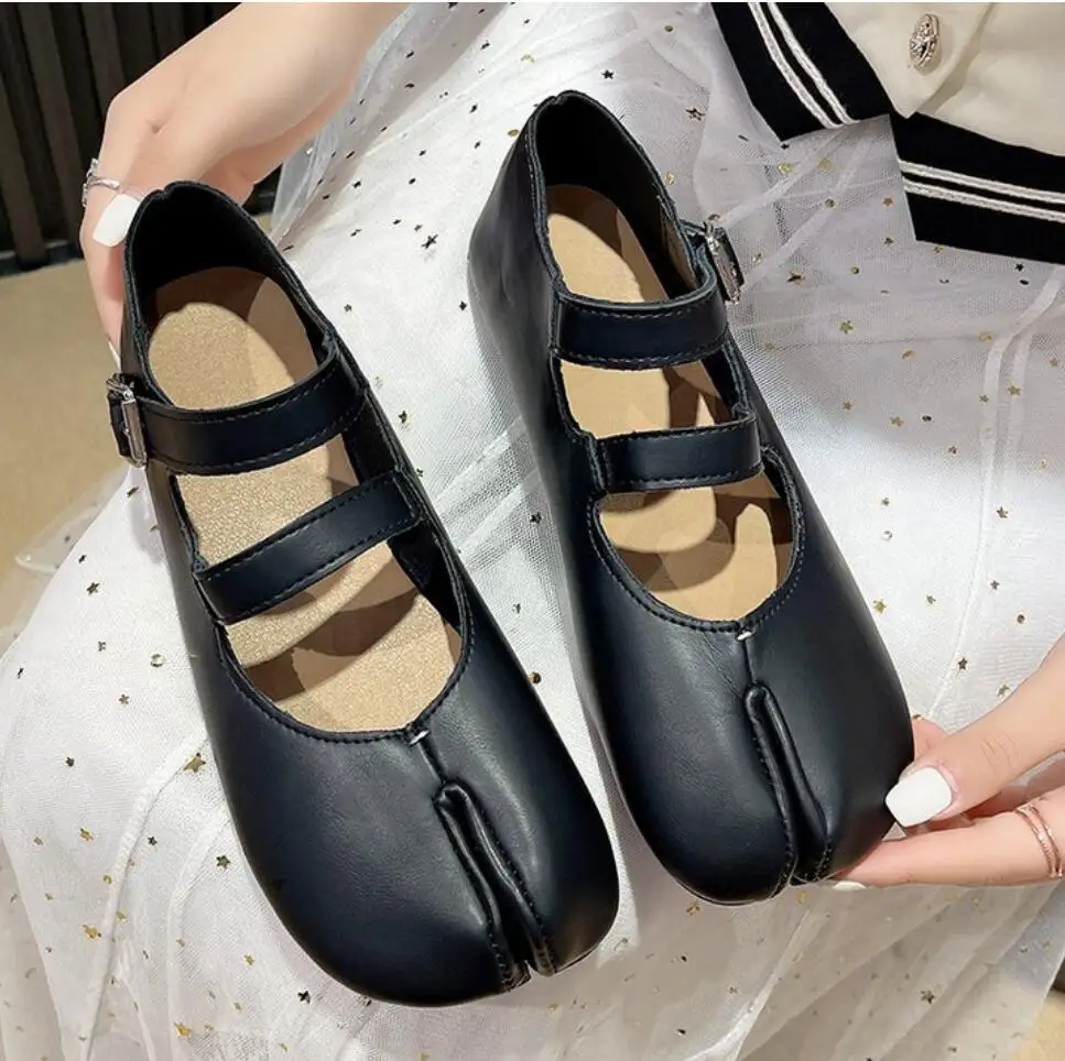 Silver Leather Split Toe Flat Shoes Woman Mary Janes Tabi Ninja Flats Female Cozy Dress Shoes Ankle Belt Moccasins Loafers Zapat