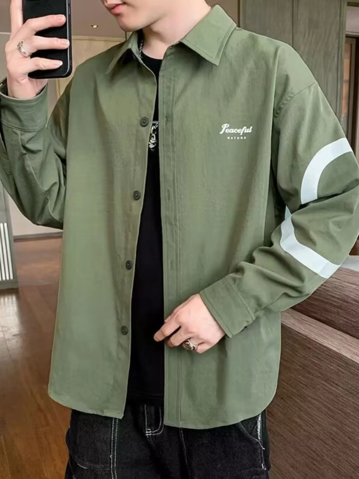 カジュアルルーズ長袖メンズシャツ春秋の新スタイルカラーブロック作業服ジャケットトレンディな若者のファッションスタンダードフィット