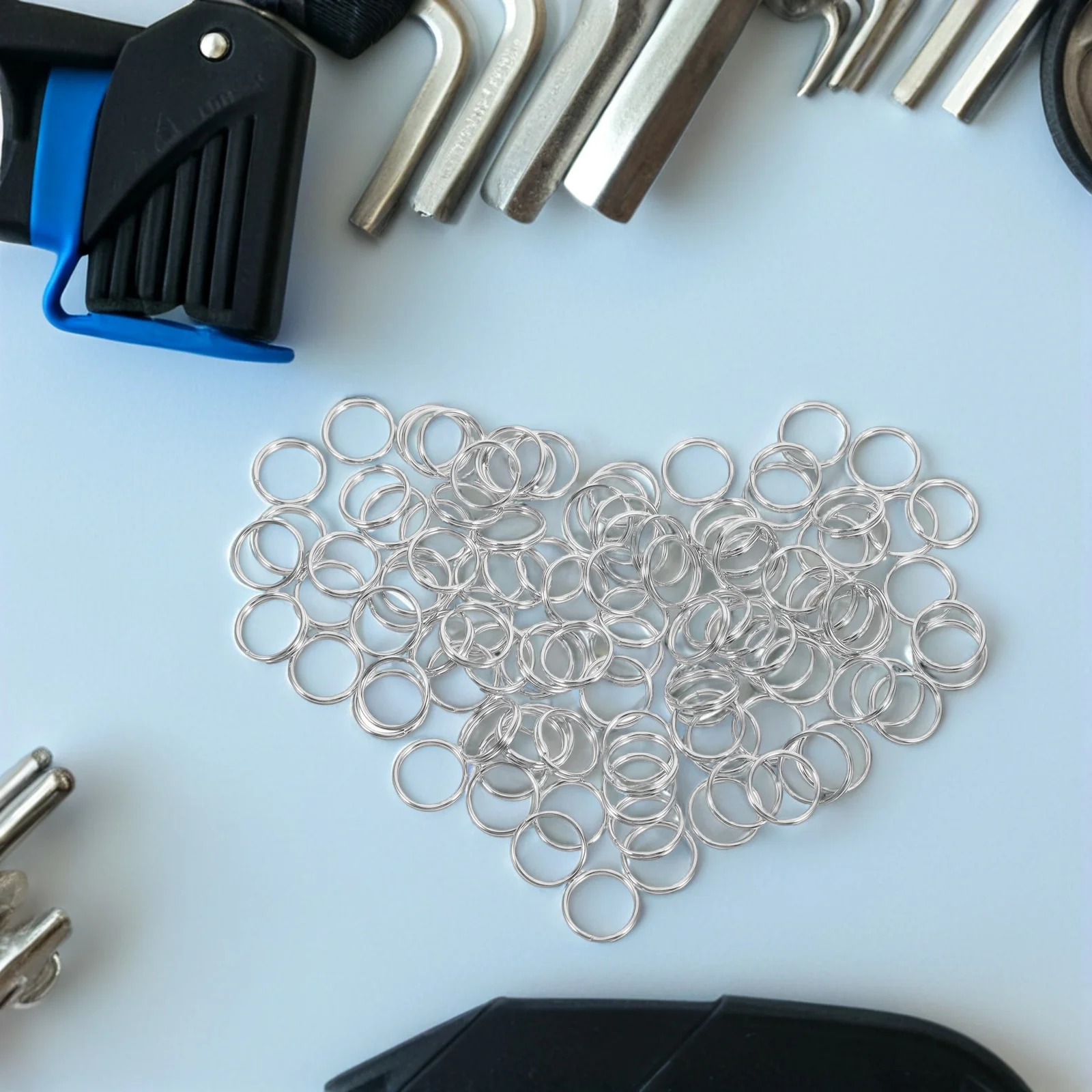 

100pcs Stainless Steel Small Rings Keychains Mini Open Ring Supplies Connector Jewelry Split Key Ring Bulk Hoop Craft Projects