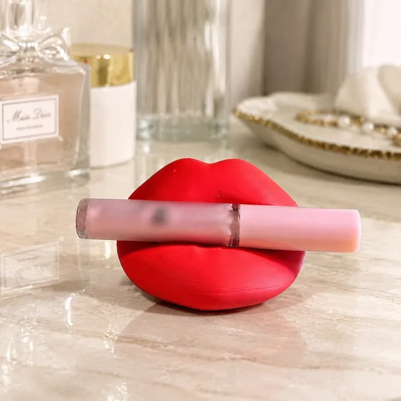 Cute Lip Form Lipstick Stand Tabletop Makeup Storage Holder Cosmetic Lip Product Display Organizing Rack
