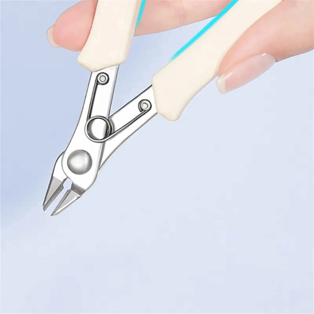 Zircon Jewelry Clipper for Cutting Removal, Flat-Nose Model High Force Diamond Removal Pliers Small Metal Chain Cutter LK-AA08