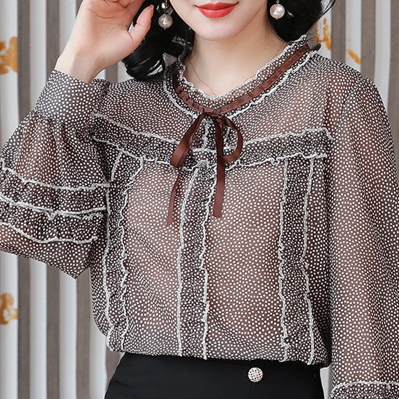 2023 New Spring and Autumn Fashion Temperament Commuting Simple Round Neck Lace Up Polka Dot Patch Lace Edge Women's Shirt