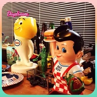 19cmBobs Big Boy Toys B-BOY Hamburger Piggy Bank Coin Box Toys Vogue America Classic Cartoon Resin Action Figure In New Box gift
