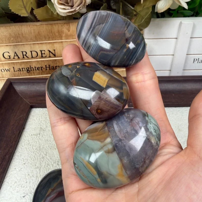 Natural Ocean Banded Agate Palm Worry Stone, Polished Crystal With Random Unique Veins, Indoor Decor Stone for Home