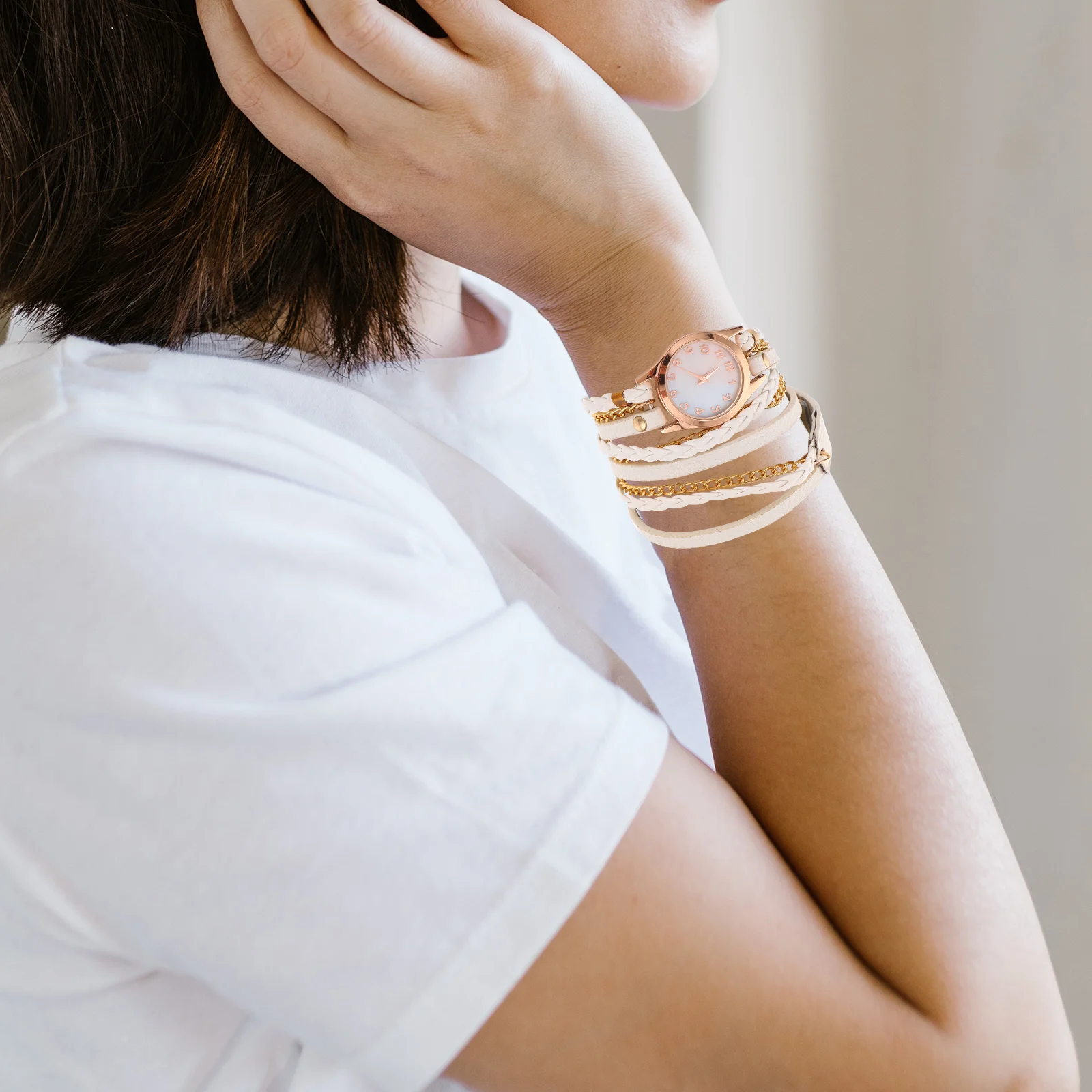 

Fashion Quartz Women Wrist Watches PU White Chain Dainty Bracelet Timepiece Lightweight Design Suitable Daily Occasions