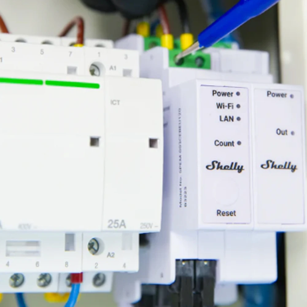 Shelly Pro 3EM 3CT63 4 Quadrant Measurement DIN Rail mounting Optical pulse indication of energy usage Photovoltaic ready