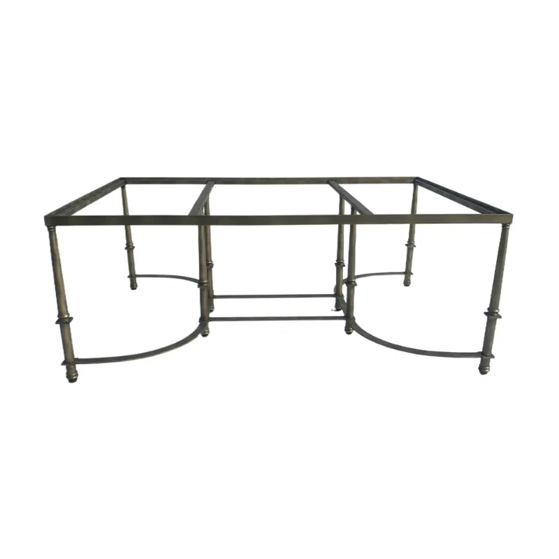 

American light luxury retro forged wrought iron creative coff ee tab le/so ft decoration design/vil la