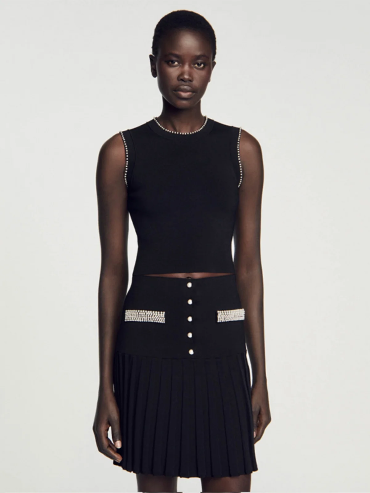 

MaSandeS Women's Bla Knitted Vest Pearl Trimmed Spring 2024 Faionable Low round Ne Svel Slim Fit Commute Sle