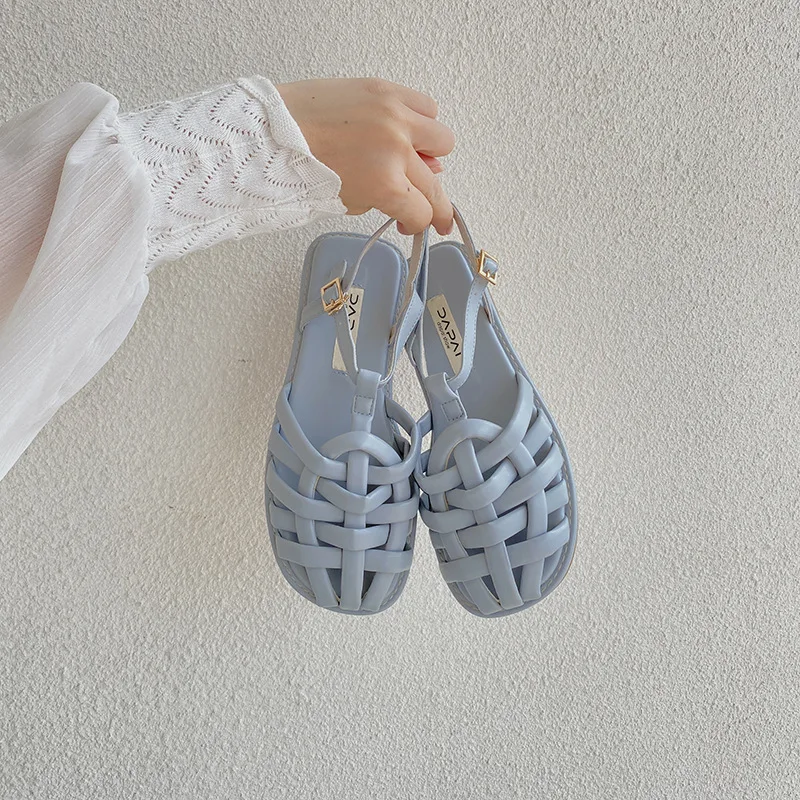 

Women's Retro Woven Flat Sandals 2026 Summer New Closed Toe Cutout French Style Beach Roman Shoes