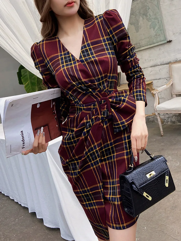 DABUWAWA Tienda Vestidos Elegantes Para Mujeres Plaid Dresses For Women Shirring England Style Empire Sheath Skirt DA1ADR006