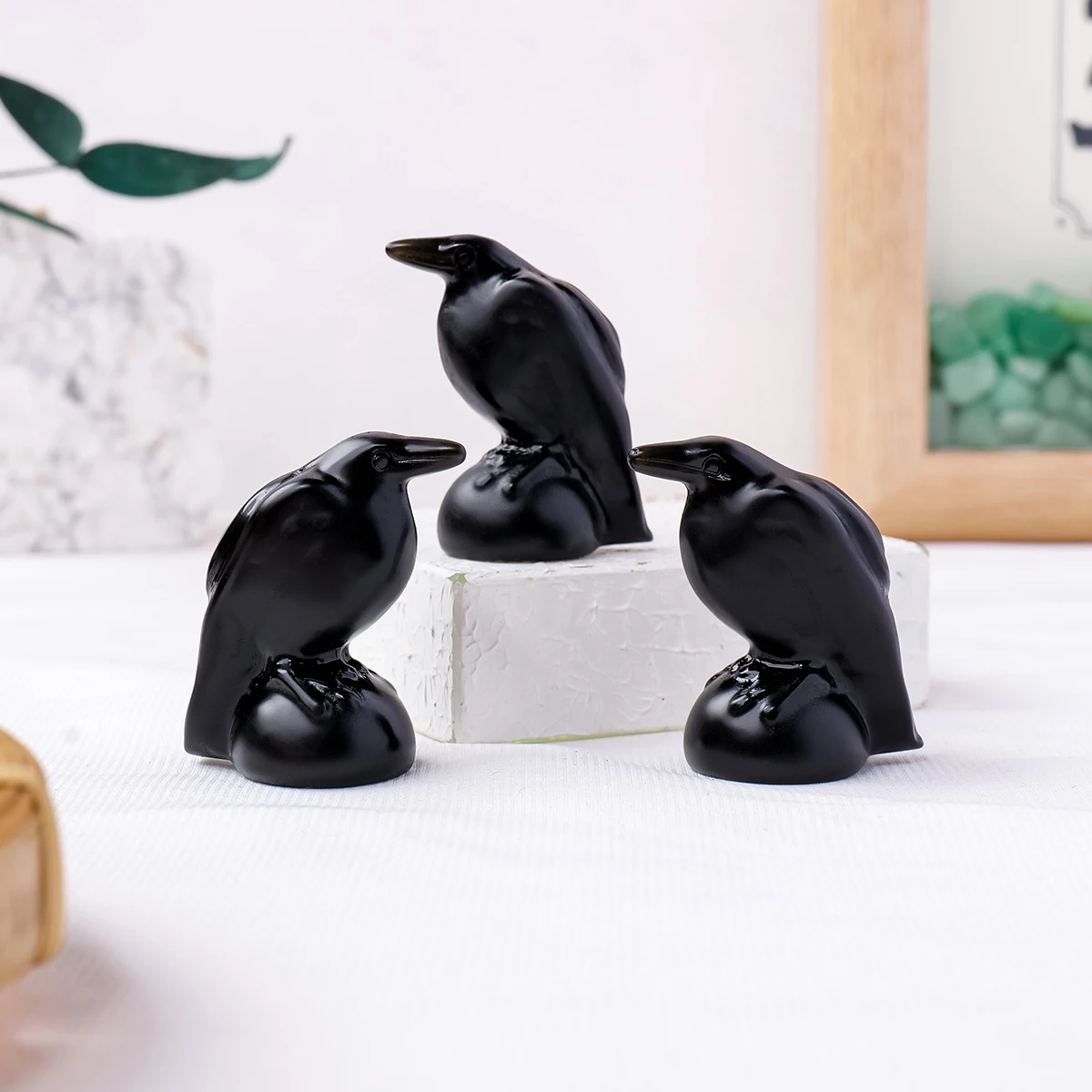 1PC Natural Crystal Obsidian Raven Statue Faux Raven Decorative Carving Pieces Halloween Home Decor Crafts