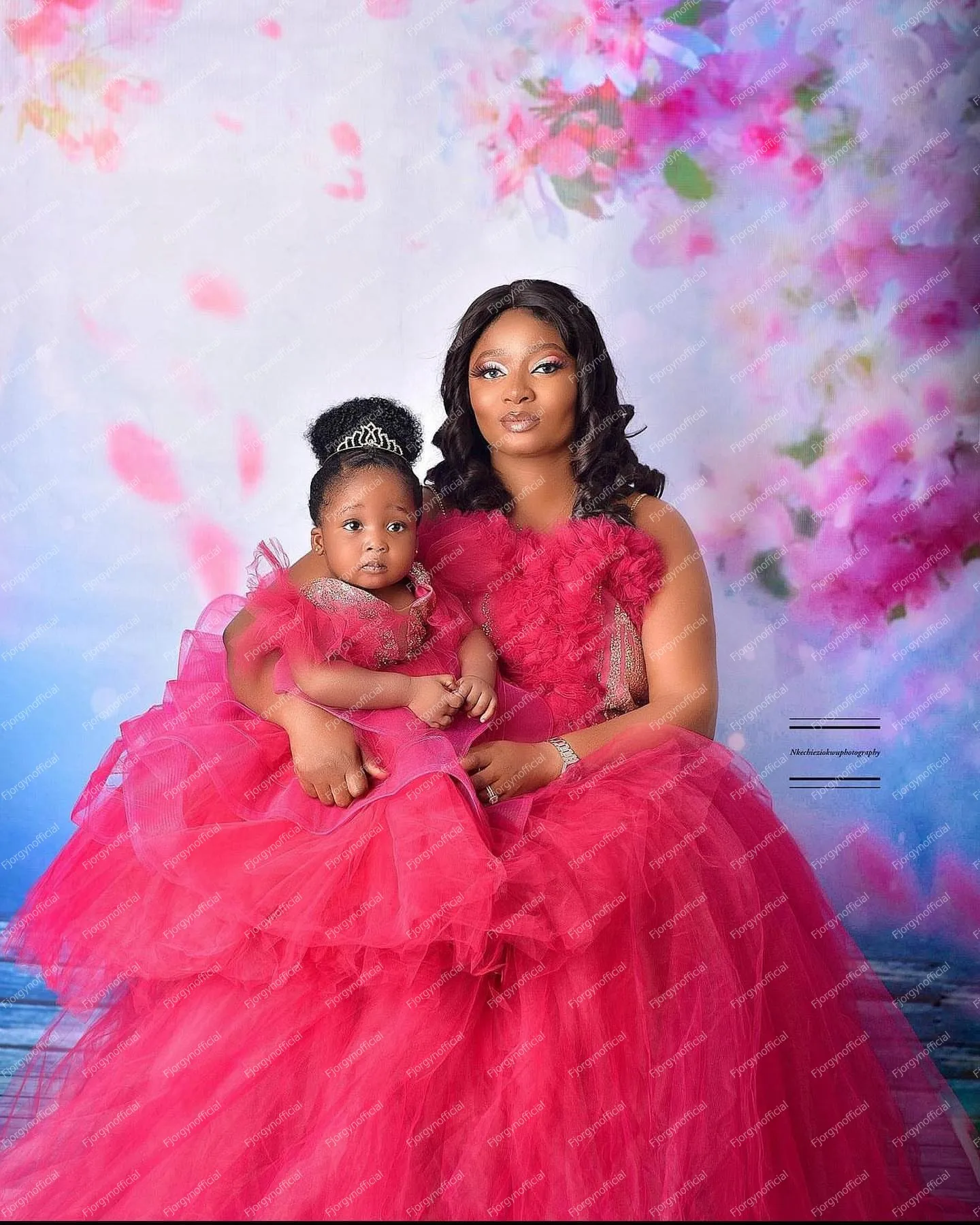 Luxury Mother And Daughter Evening Dresses For Family Look Photo   Shoot Ruffles Lace Ball Gown Puffy Tutu Mom And Me Matching G