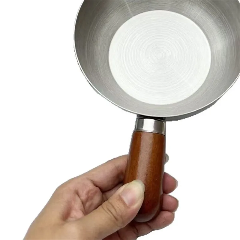 

Durable 14cm Single-Person Stainless Steel Bowl with Walnut Decorated Handle