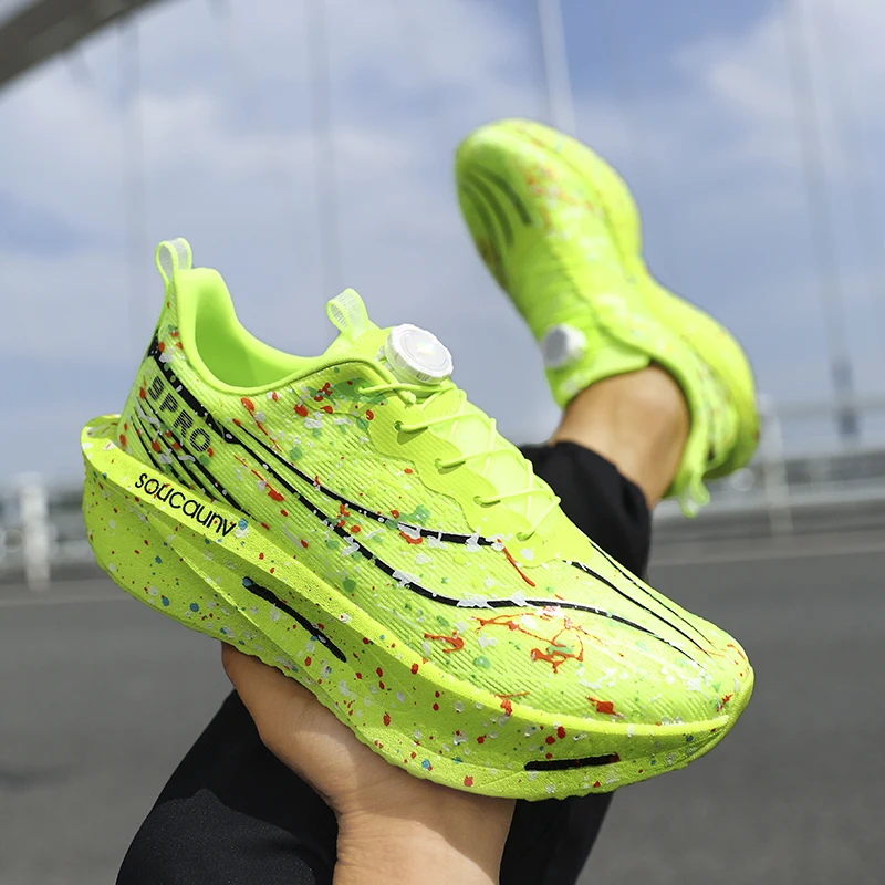 Hommes chaussures de course loisirs baskets respirant marche confortable Noctilucent décontracté Jogging lame mode à lacets marque en plein air