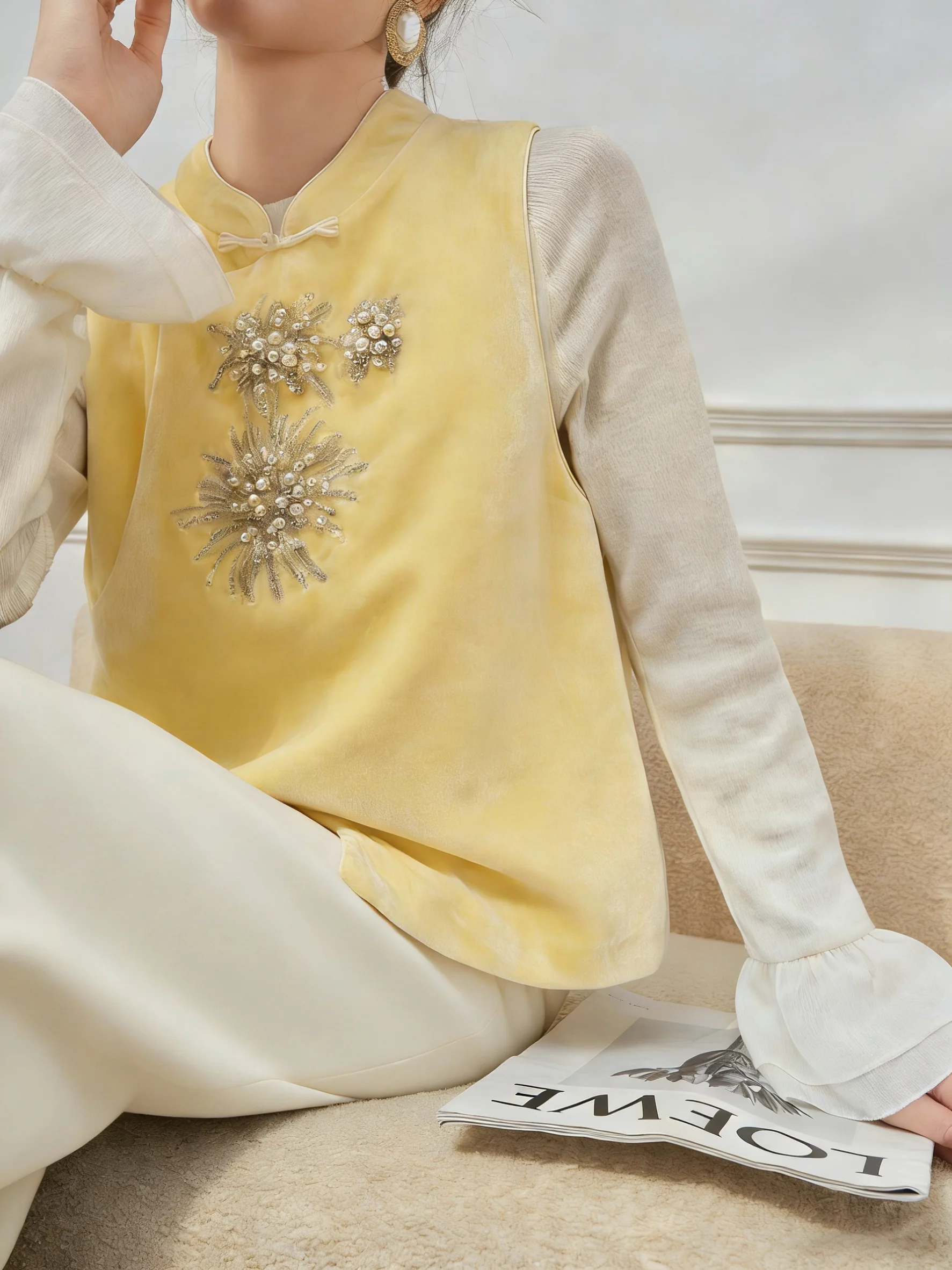 

New Chinese Sle Yellow Embroidered Vest Faionable Unique Beautiful Women's Tank Top Commute Sle Polyester Fiber