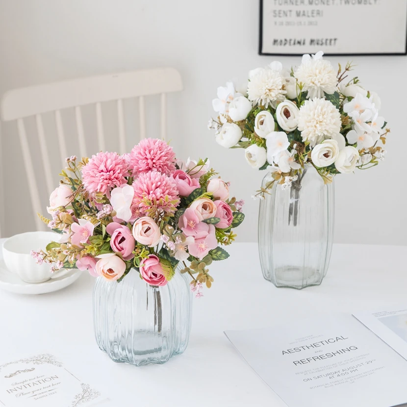 Fiori artificiali Tè Boccioli di rosa Bouquet Scatola di caramelle fai da te Vaso Room Home Decor Festival Ghirlanda Matrimonio Fiori finti di ortensia di seta