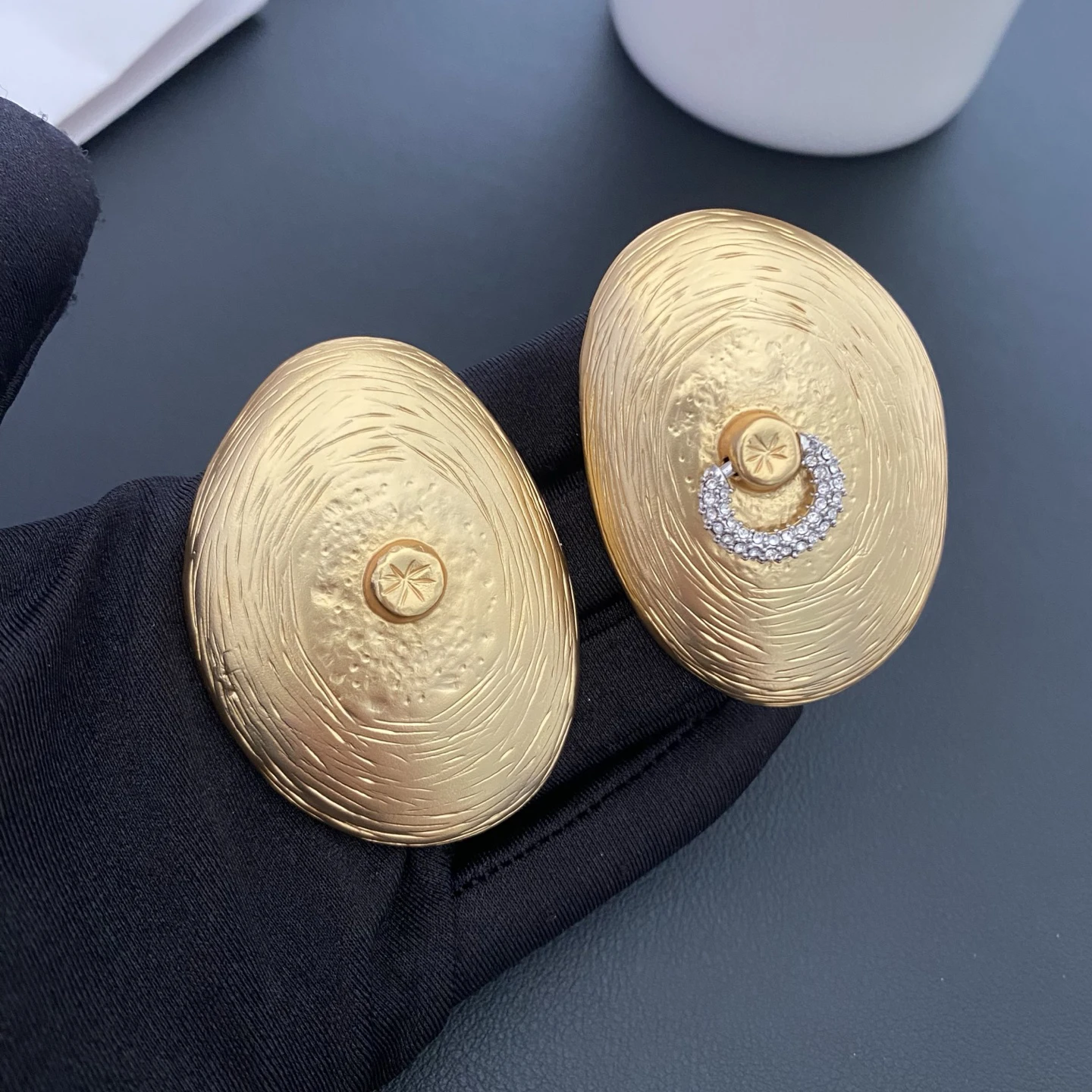 

Европейский модный дизайн, латунное золото, большие круглые серьги с кристаллами, кольца для женщин, уникальный дизайн, вечерние ювелирные изделия, тренд