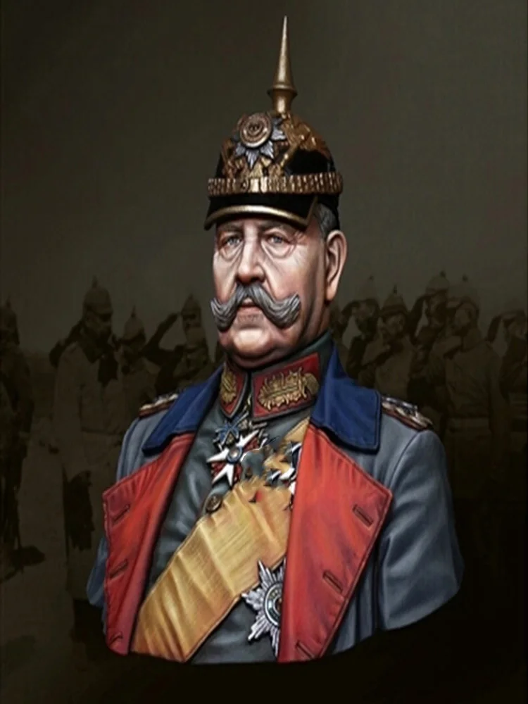 1/10 Scale of the first field marshal Hindenburg Figure Resin Bust Model resin kit