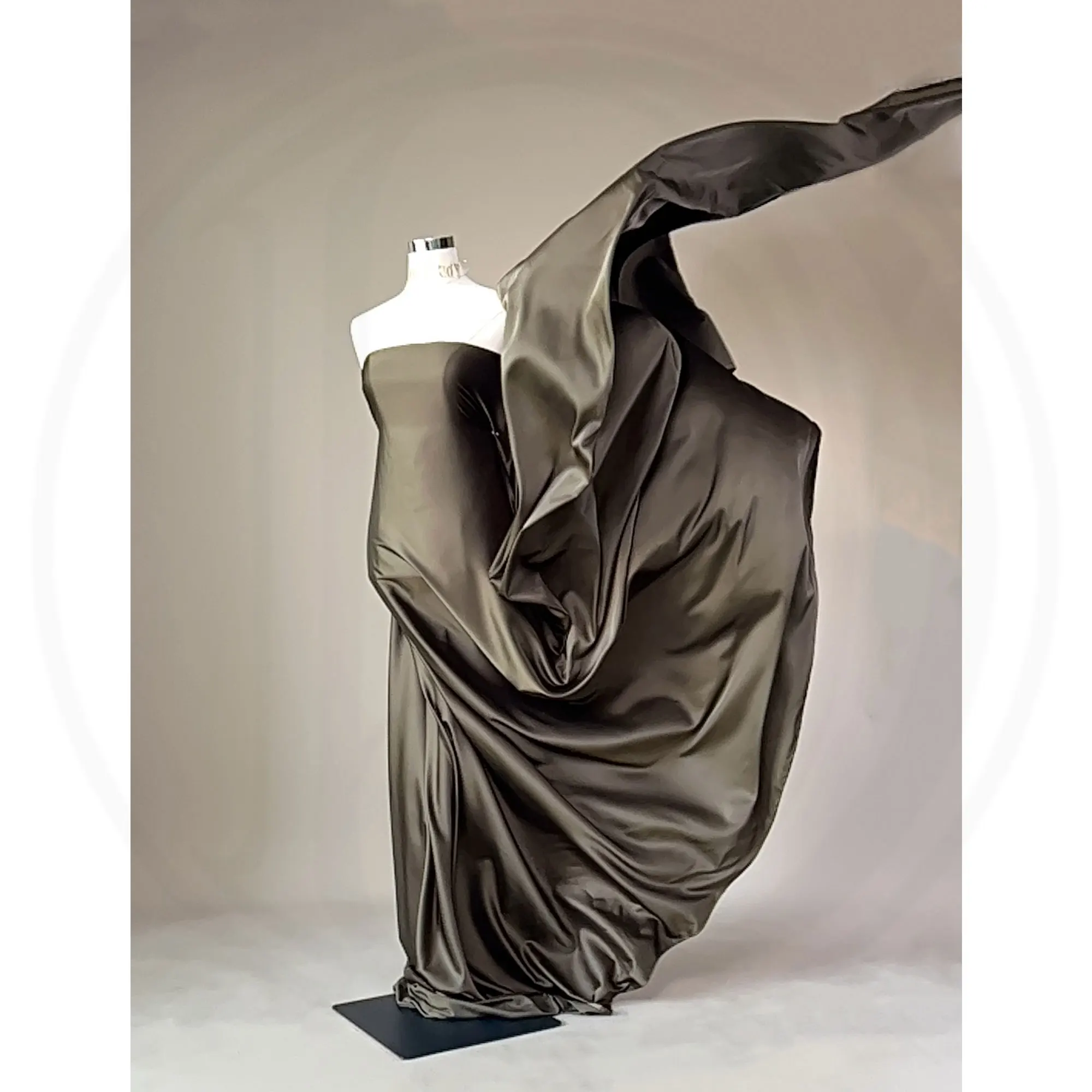 Don&Judy Strapless Satin Evening Gown with Sweep Train Simple A-Line Silhouette Elegant Maternity or Non-maternity Photoshoot