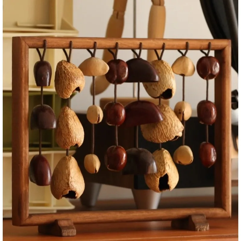 The mountain shell is a solid wood ornament of the tabletop