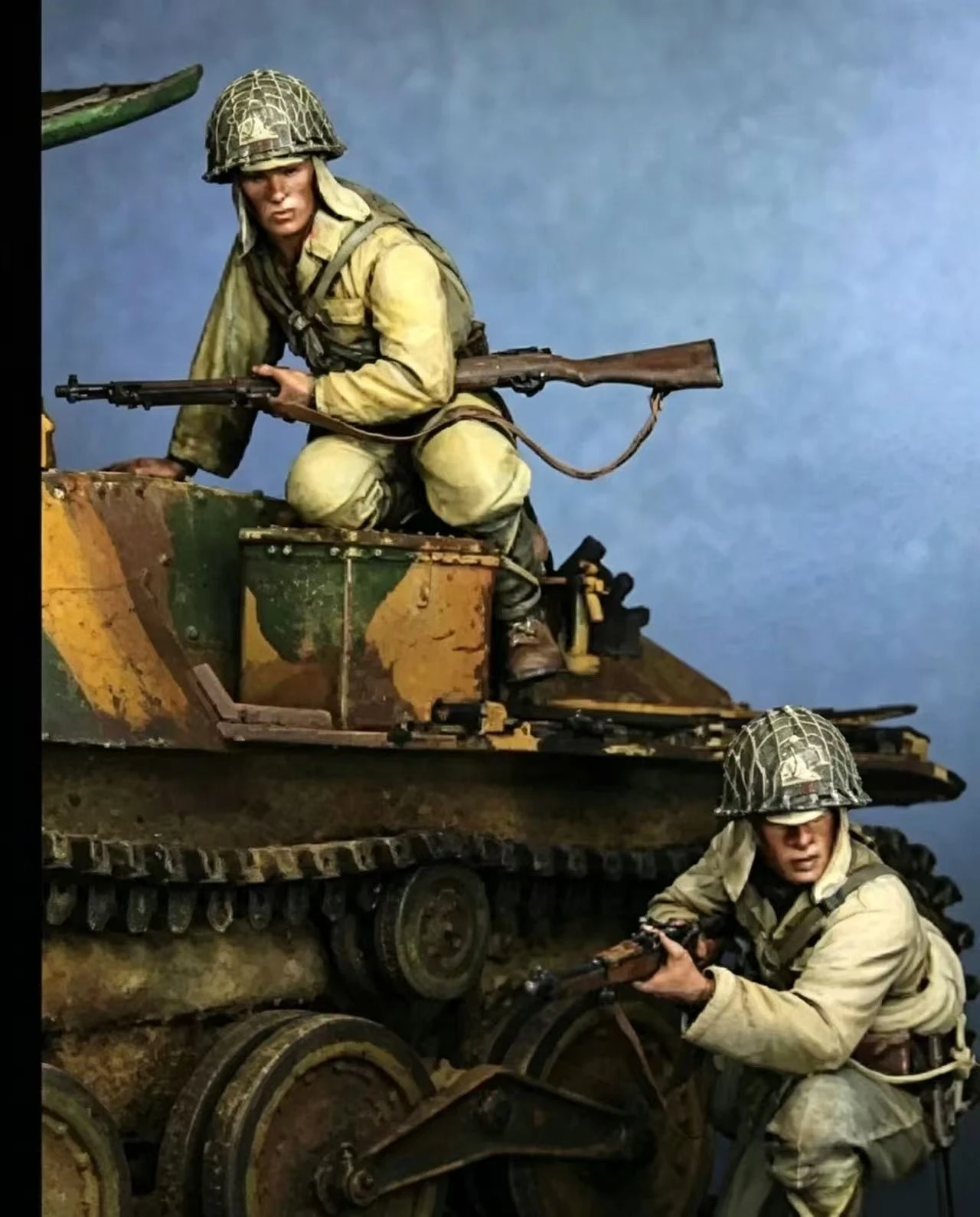 

1/35 Scale Resin Figure Model Kit History Military Tank 2 Personal Scene Layout Figurine Unassembled And Unpainted