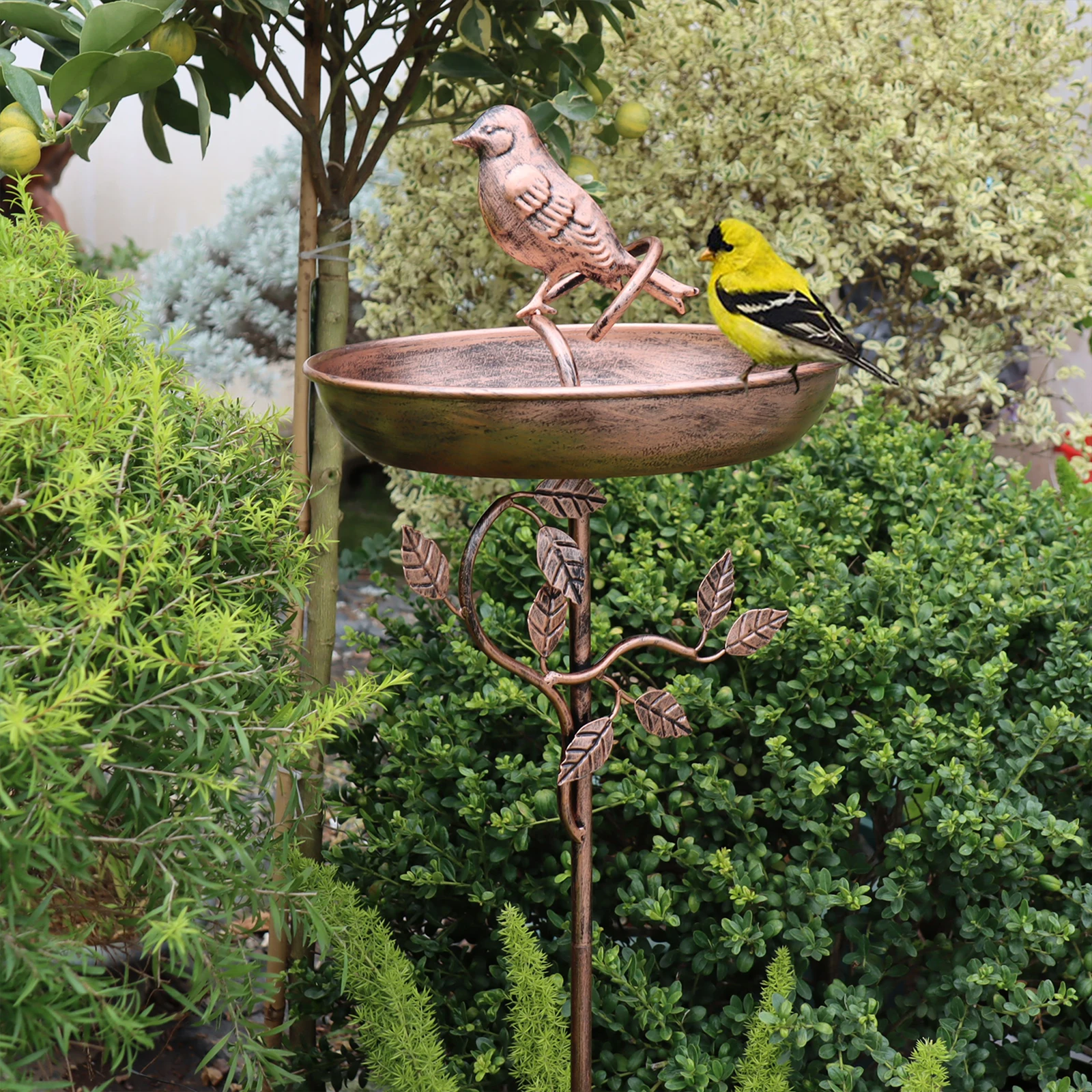 E9 Garden Birdbath Sturdy Iron Outdoor Bird Bath for Outside Vintage Standing Birdbath Bowl for Outdoor Garden Patio Yard
