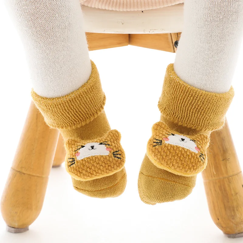 Chaussettes de sol coordonnantes pour bébé, dessin animé mignon, doux, chaud, accessoires d'intérieur, filles, garçons, lapin, chat, hiver, automne