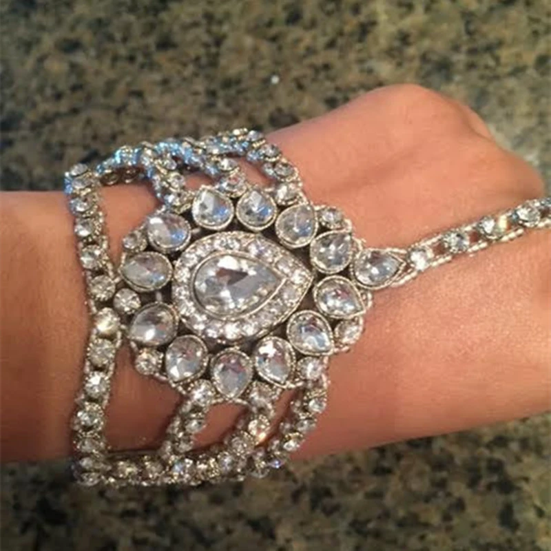 

Fashion Luxury Transparent Crystal Zirconia Ring Bracelet Ladies Party Ball Luxury Artificial Rhinestone Back Bracelet Jewelry