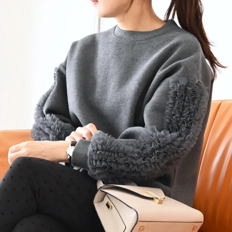 [EWQ] Mesh Spliced Long Sleeve O-neck Sweatshirt Loose All-match Casual Thick Women Winter Pullover Tops 2024 Autumn 16O2410