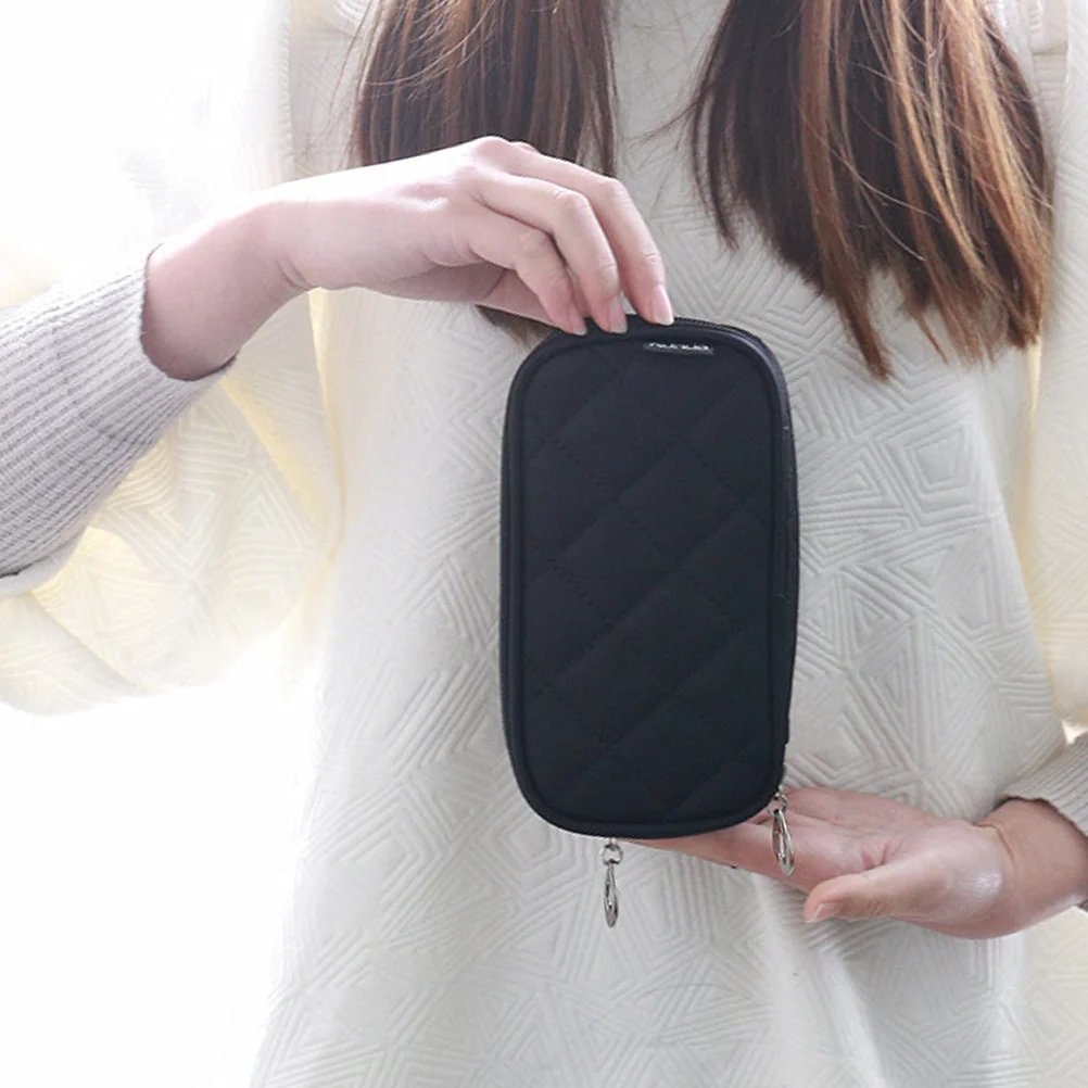 

Quilted Makeup Bag Black Large Capacity Lightweight Organizer Travel Toiletry Pouch Zipper Closure For Women Students