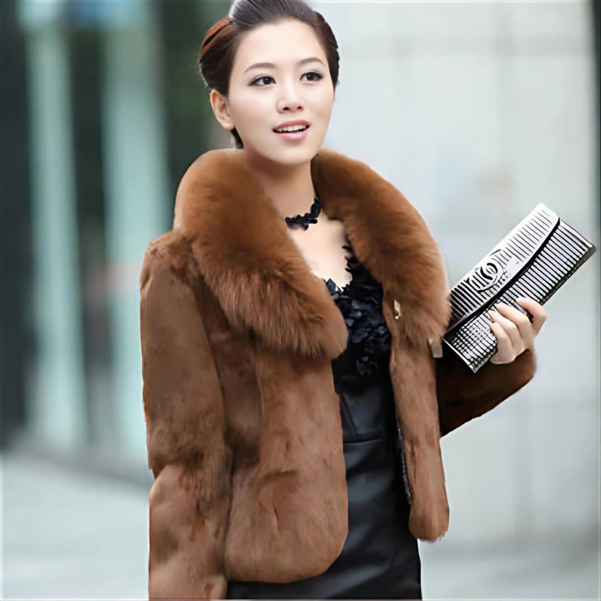 معاطف نسائية من الفرو الصناعي ملابس عمل غير منتظمة مستوحاة من الأرنب للفتيات على الطراز القوطي بطول الأرض مزيج من الصوف مخطط أنيق وعميق