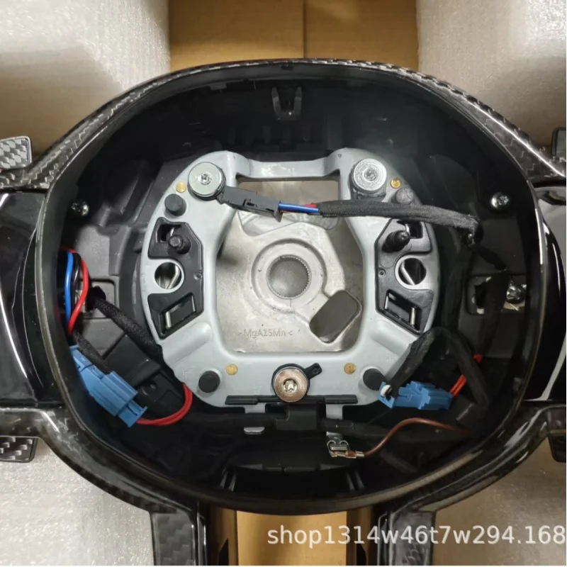 

Suitable for BMW full series modified F-base full leather steering wheel assembly F10 F15 M3 M5 3 Series 5 Series X7