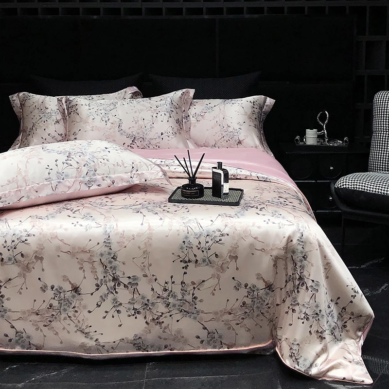 Luxury High-end Silk Bedding Set Silky Satin Quilt Cover Set Printed Queen King Duvet Cover Soft  Gift for Your Lover Friends