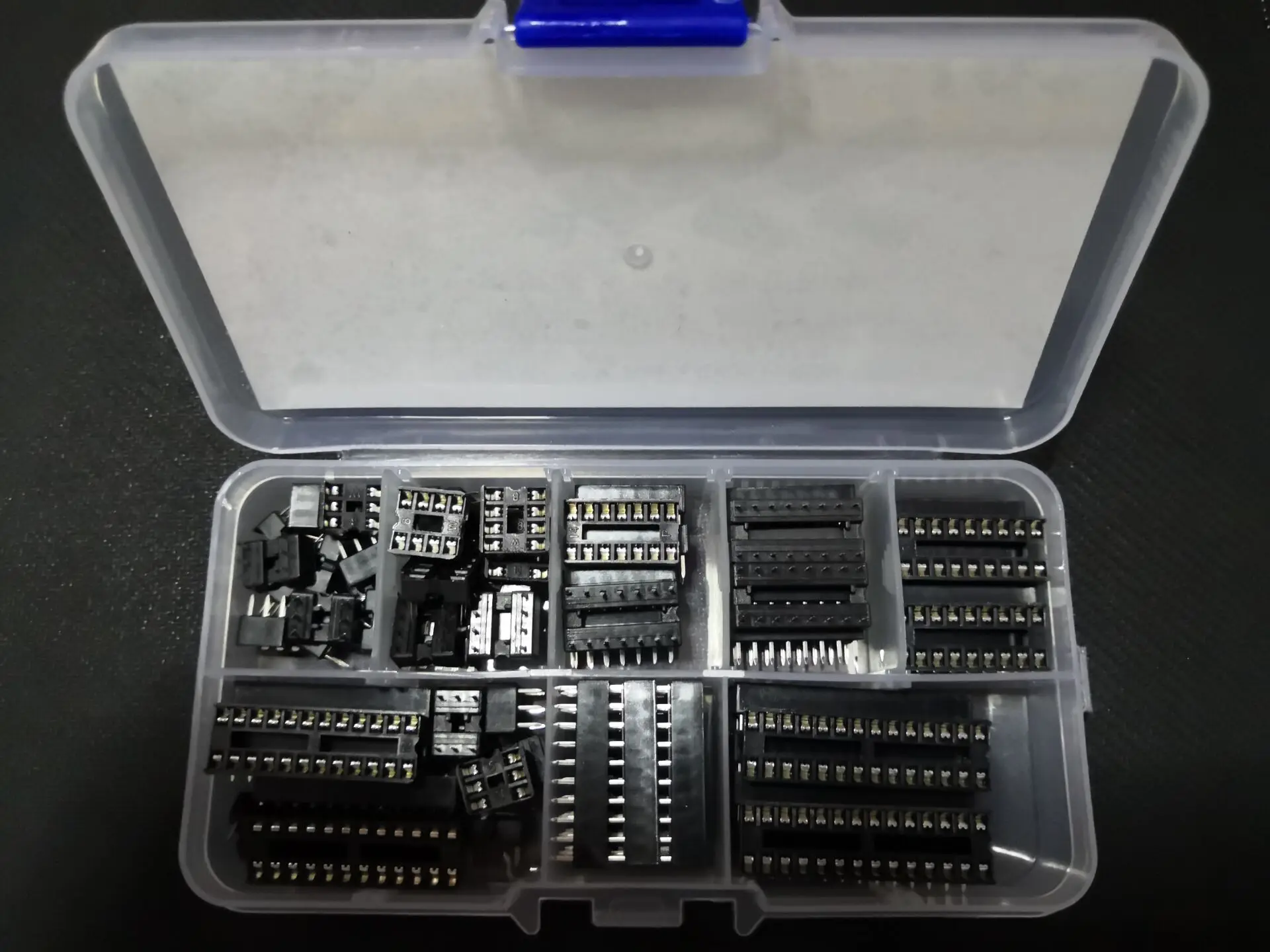 IC Socket Adapter Box Kit 8 values=66pcs 6pin/8pin/14pin/16pin/18pin/20pin/24pin/28pin 2.54mm Ic Block Chip Holder Plug-in Dip